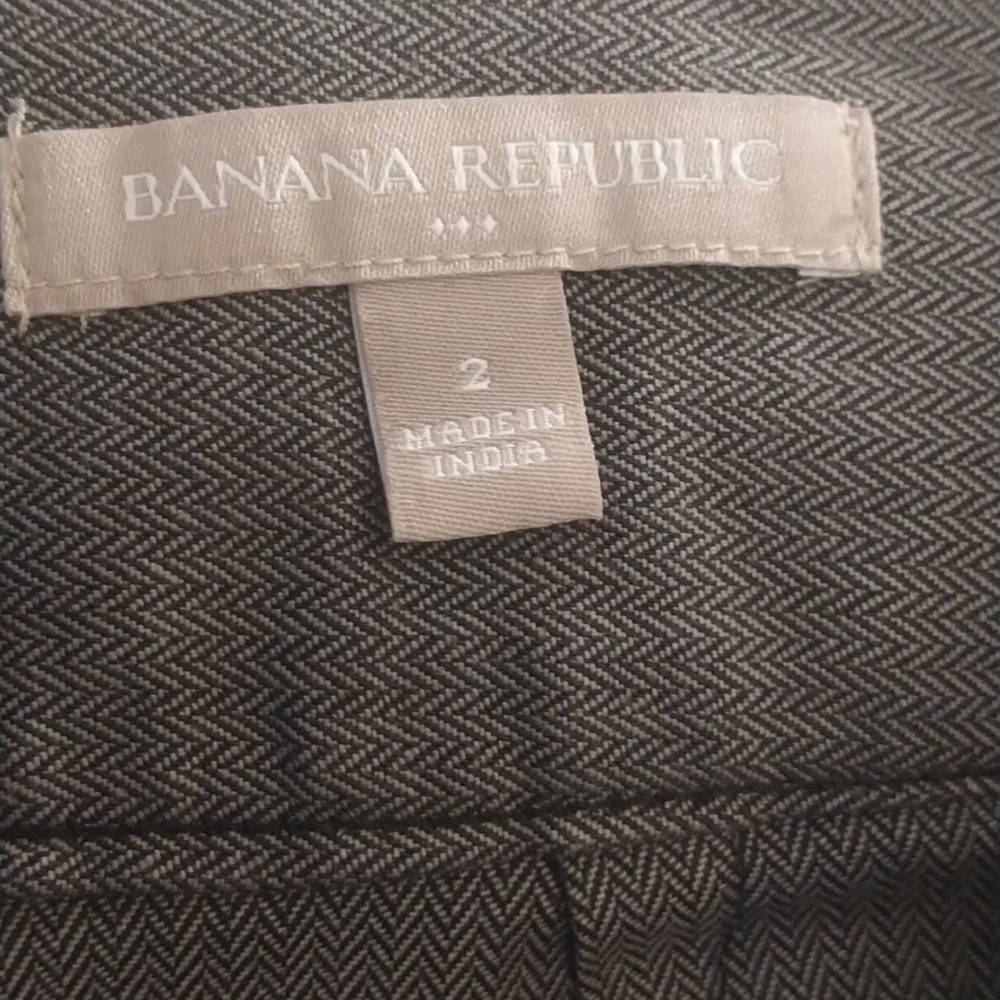 Banana Republic Grey Business Skirt Ladies Size 2 Back Zipper Modest Split - Picture 6 of 8